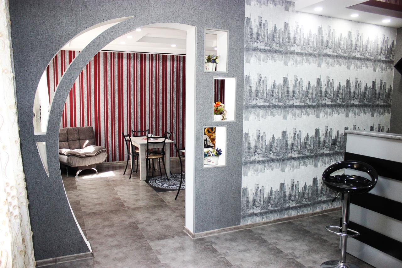 Golden Way Hotel Tbilisi Exterior photo